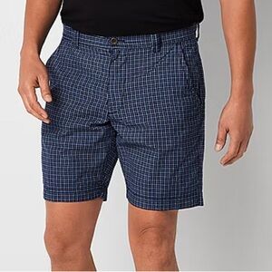 NWT St. John's Bay 9" inseam Mens 100% Cotton Chino Short, waist size 40